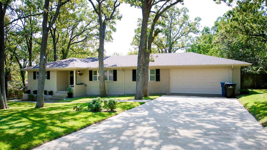 1510 W Heron Street, Denison, TX 75020