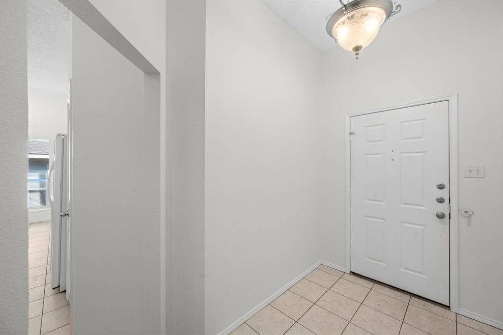 8008 Peregrine Trail, Arlington, TX 76001