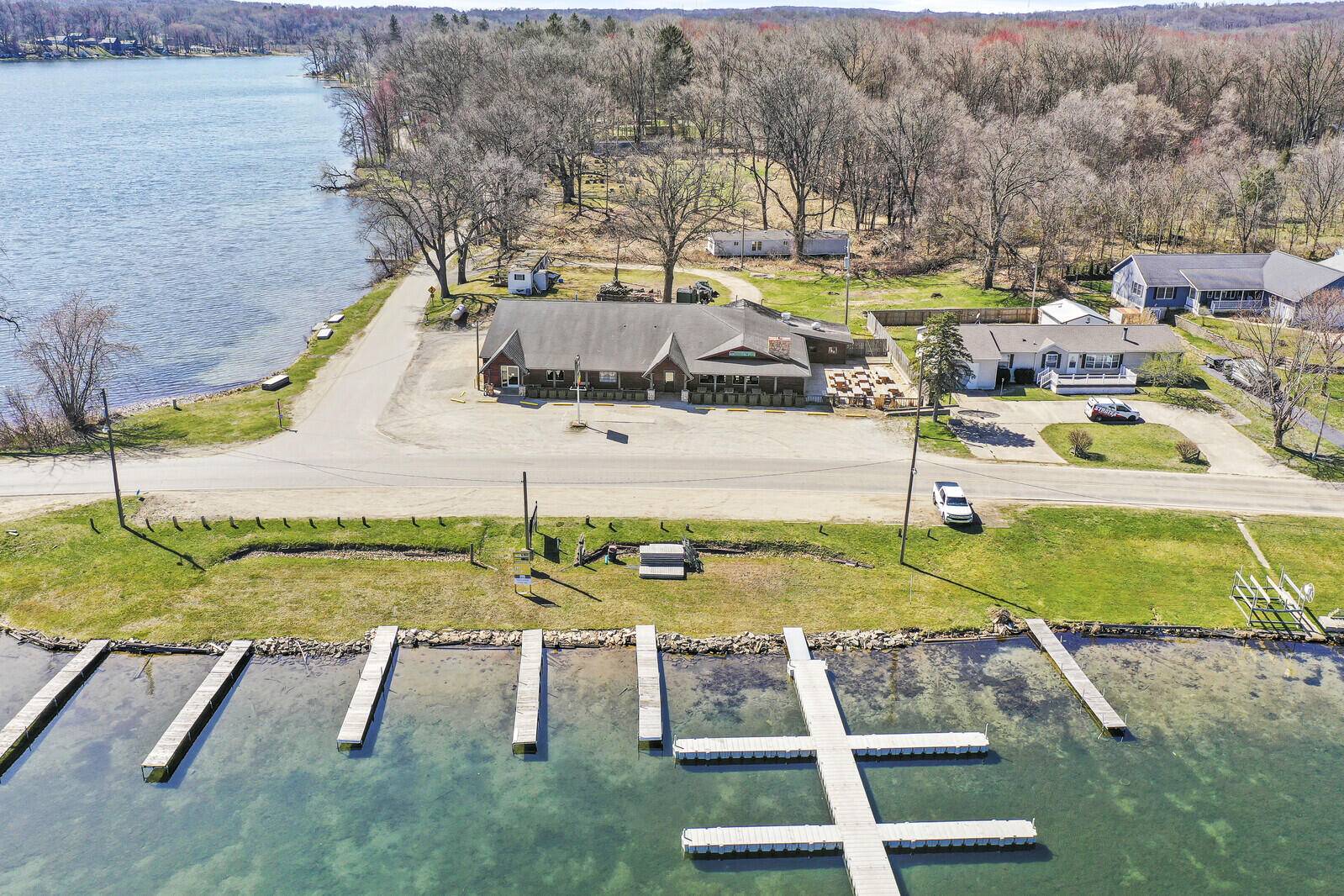 59640 County Line RD, Newberg Twp, MI 49093