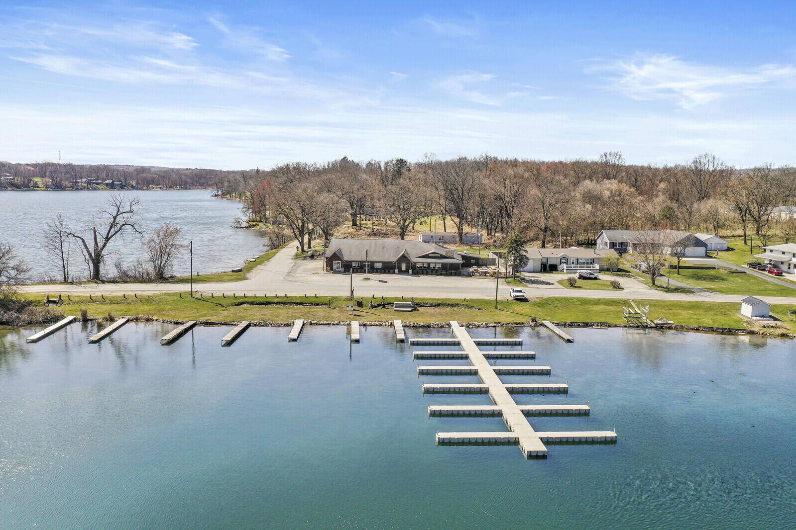 59640 County Line RD, Newberg Twp, MI 49093