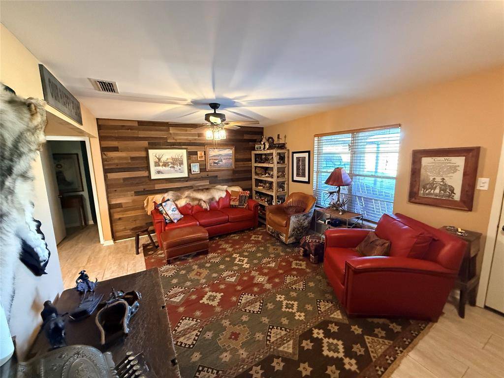 351 Bosque Bend Lane, China Spring, TX 76633