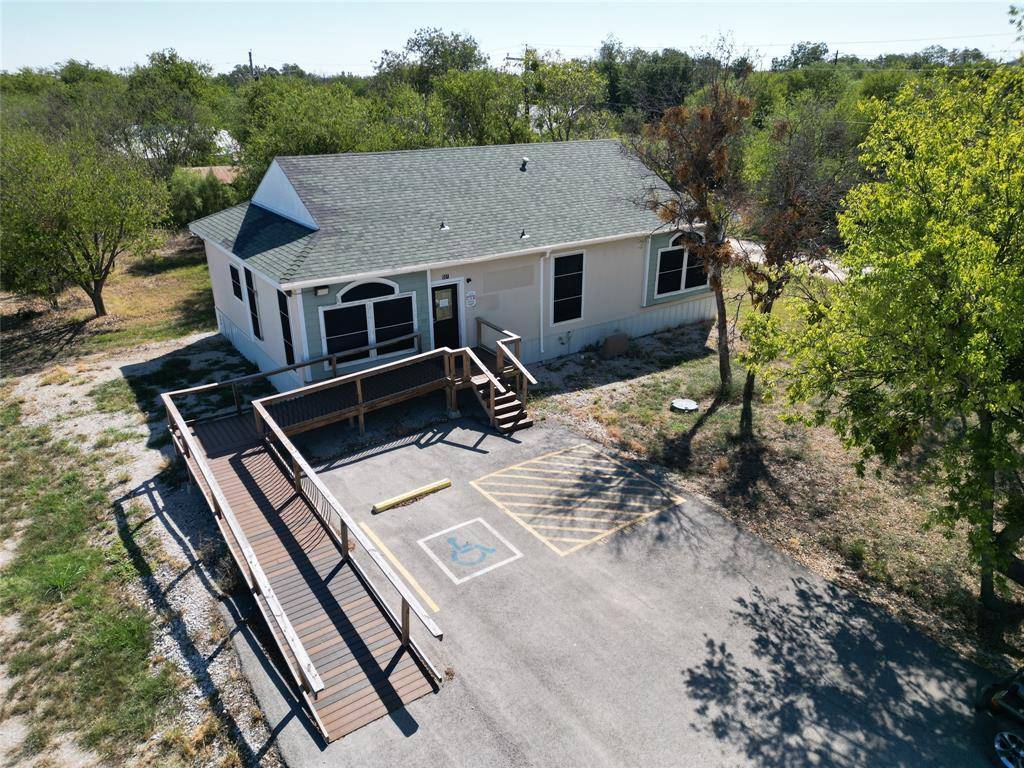 501 Peyton, Baird, TX 79504