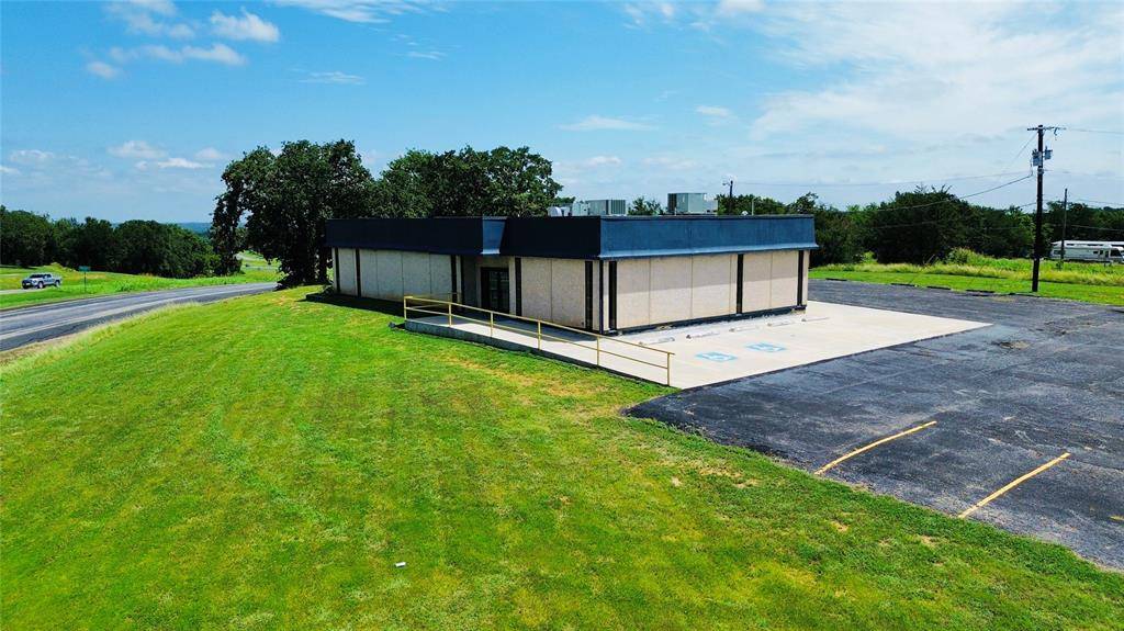 1020 US HIGHWAY 69, Denison, TX 75020
