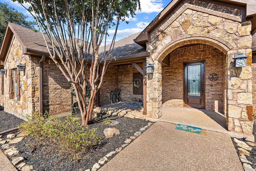 1865 Austin Hines Drive, China Spring, TX 76633
