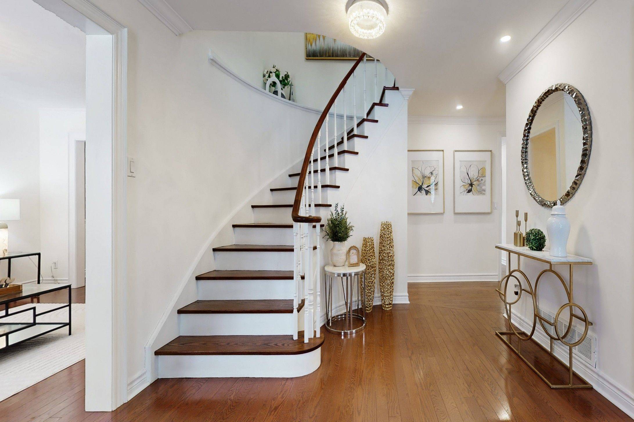 131 Castle CRES, Oakville, ON L6J 5H4