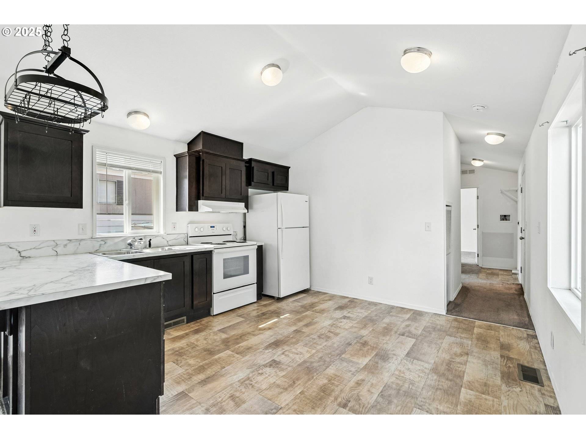 1530 TAMARACK ST #11, Sweet Home, OR 97386