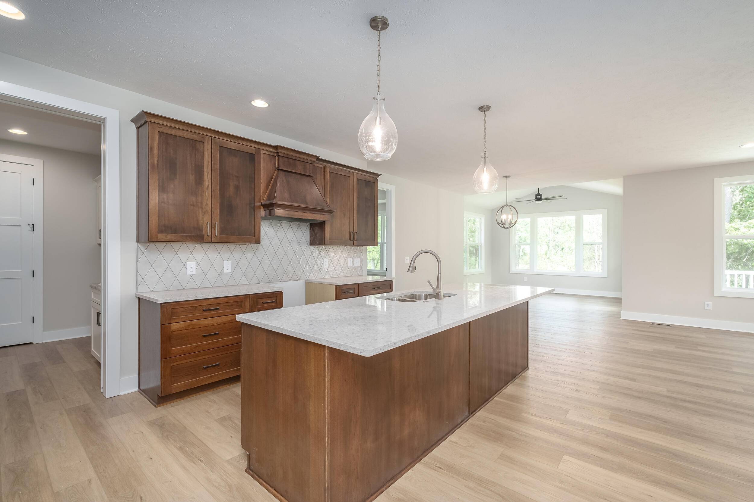 10545 Sharon Lee LN, Portage City, MI 49024