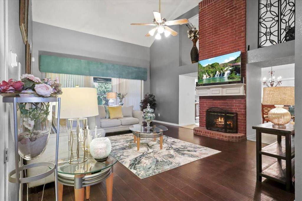 423 N Winding Oaks Drive, Wylie, TX 75098