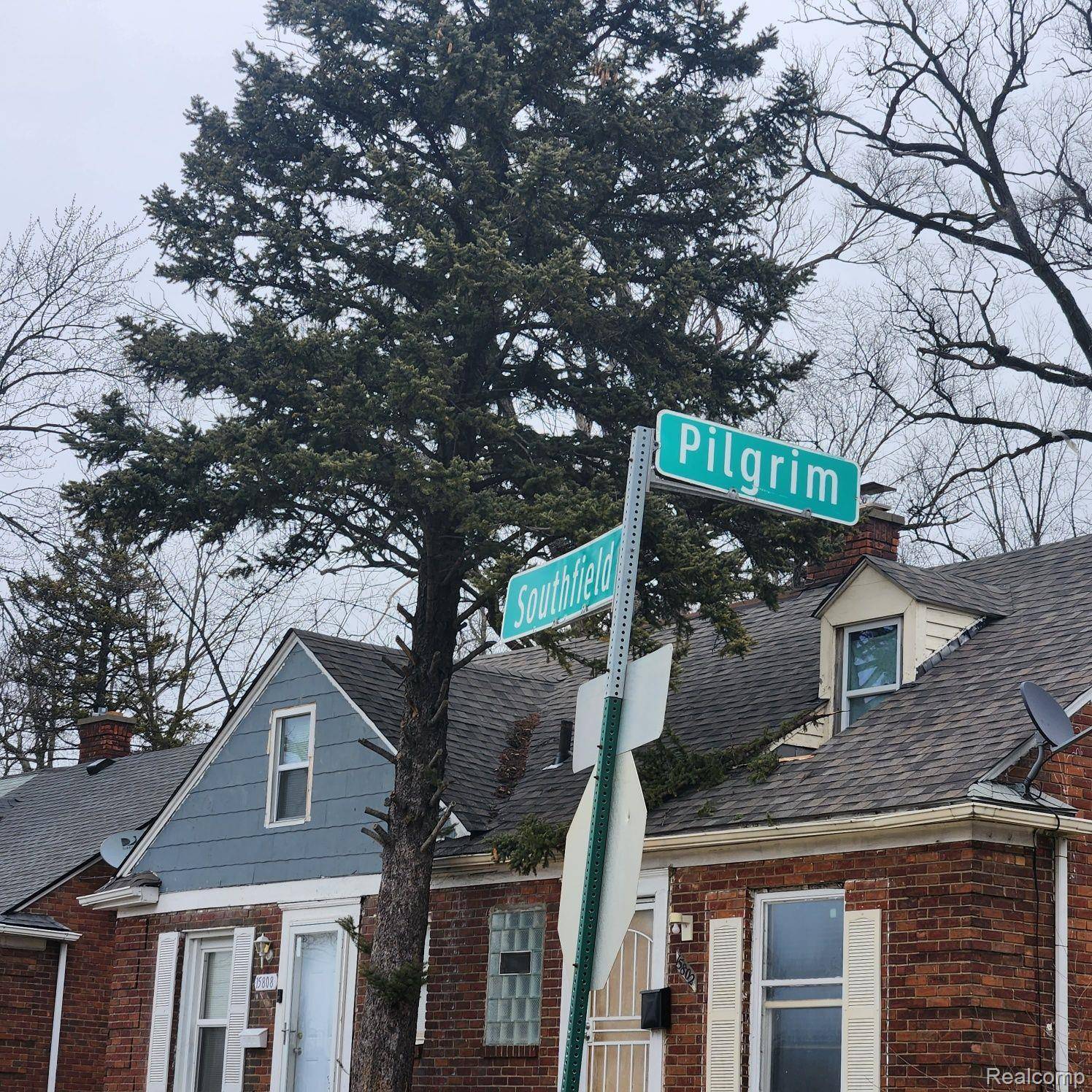 15778 SOUTHFIELD FWY, Detroit, MI 48223