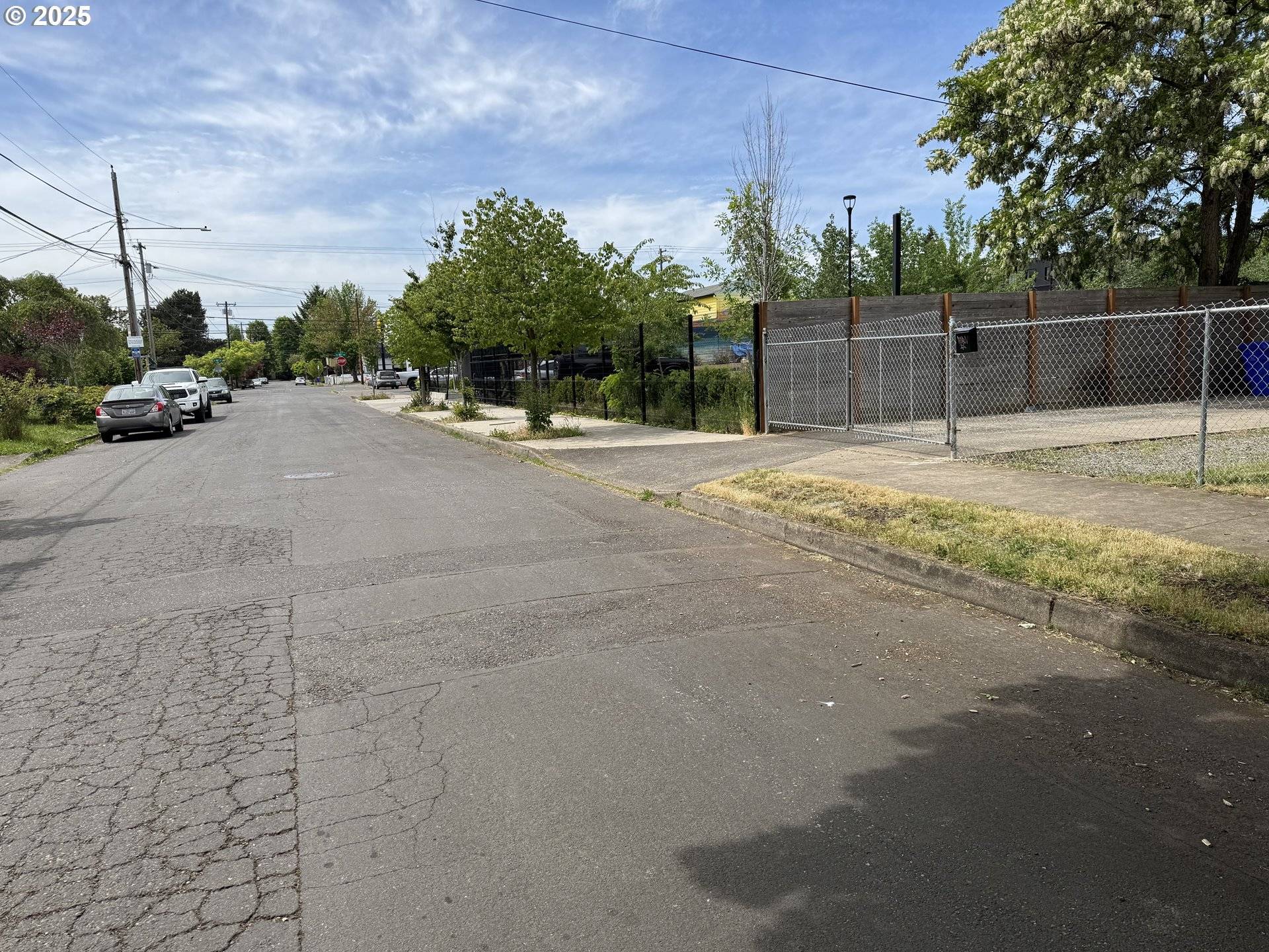 8305 SE RHONE ST, Portland, OR 97266