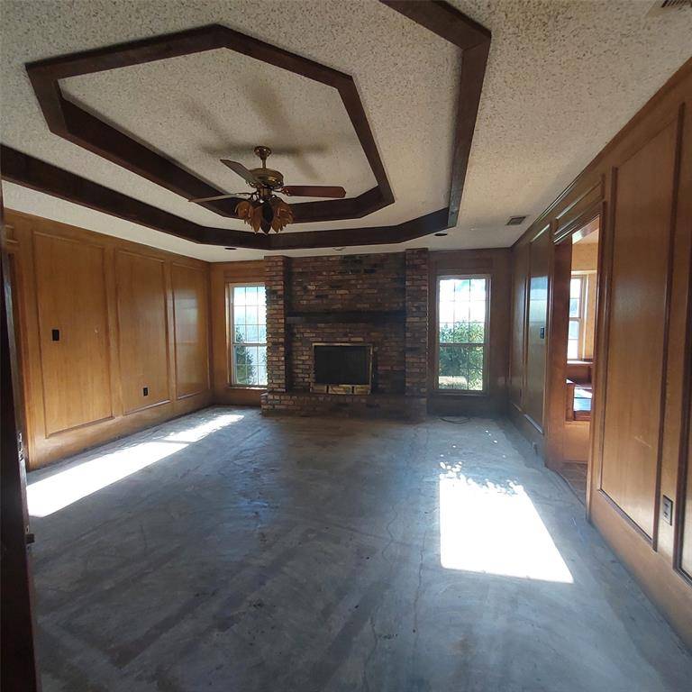 900 Prairie Creek Drive, Desoto, TX 75115