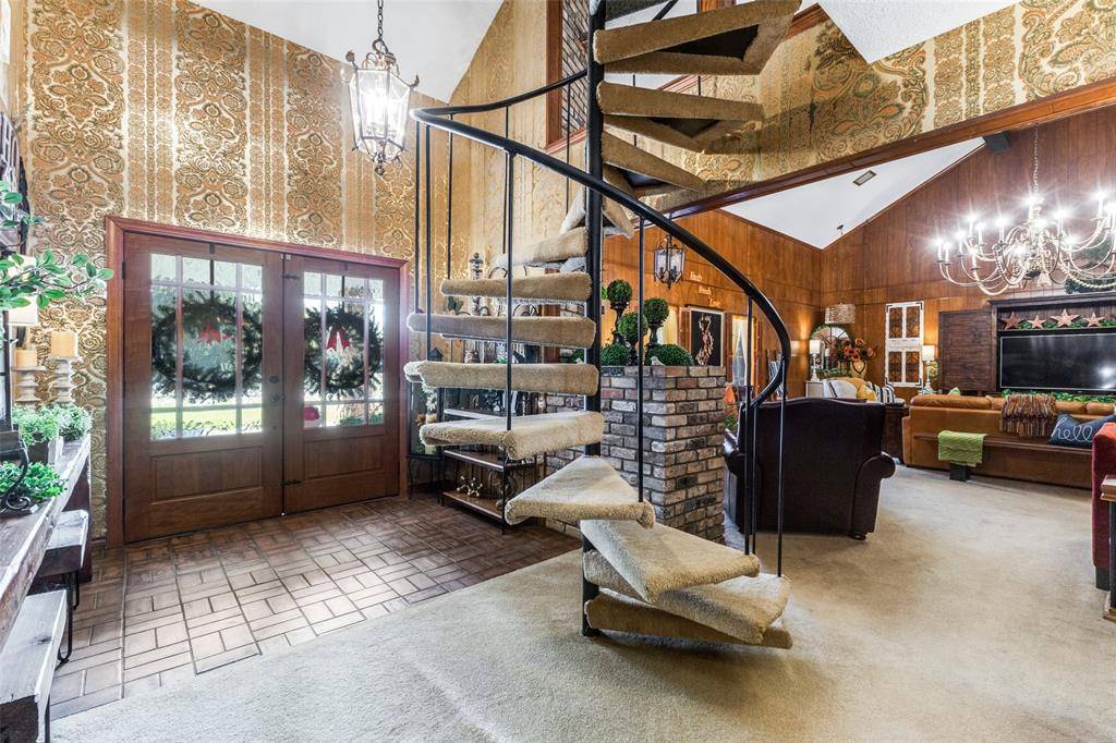 10615 Old Seagoville Road, Dallas, TX 75217