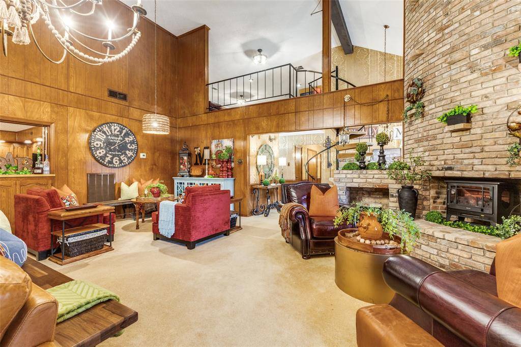 10615 Old Seagoville Road, Dallas, TX 75217
