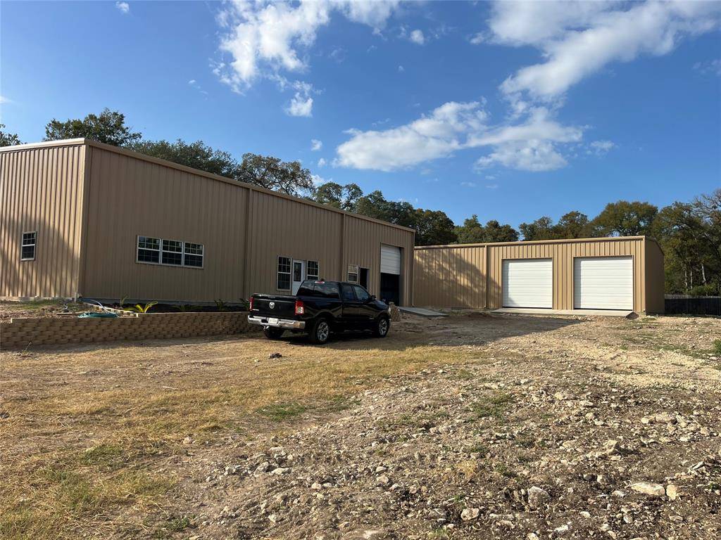 606 Hickory Ridge Road, Manchaca, TX 78652