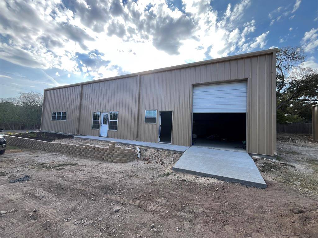 606 Hickory Ridge Road, Manchaca, TX 78652