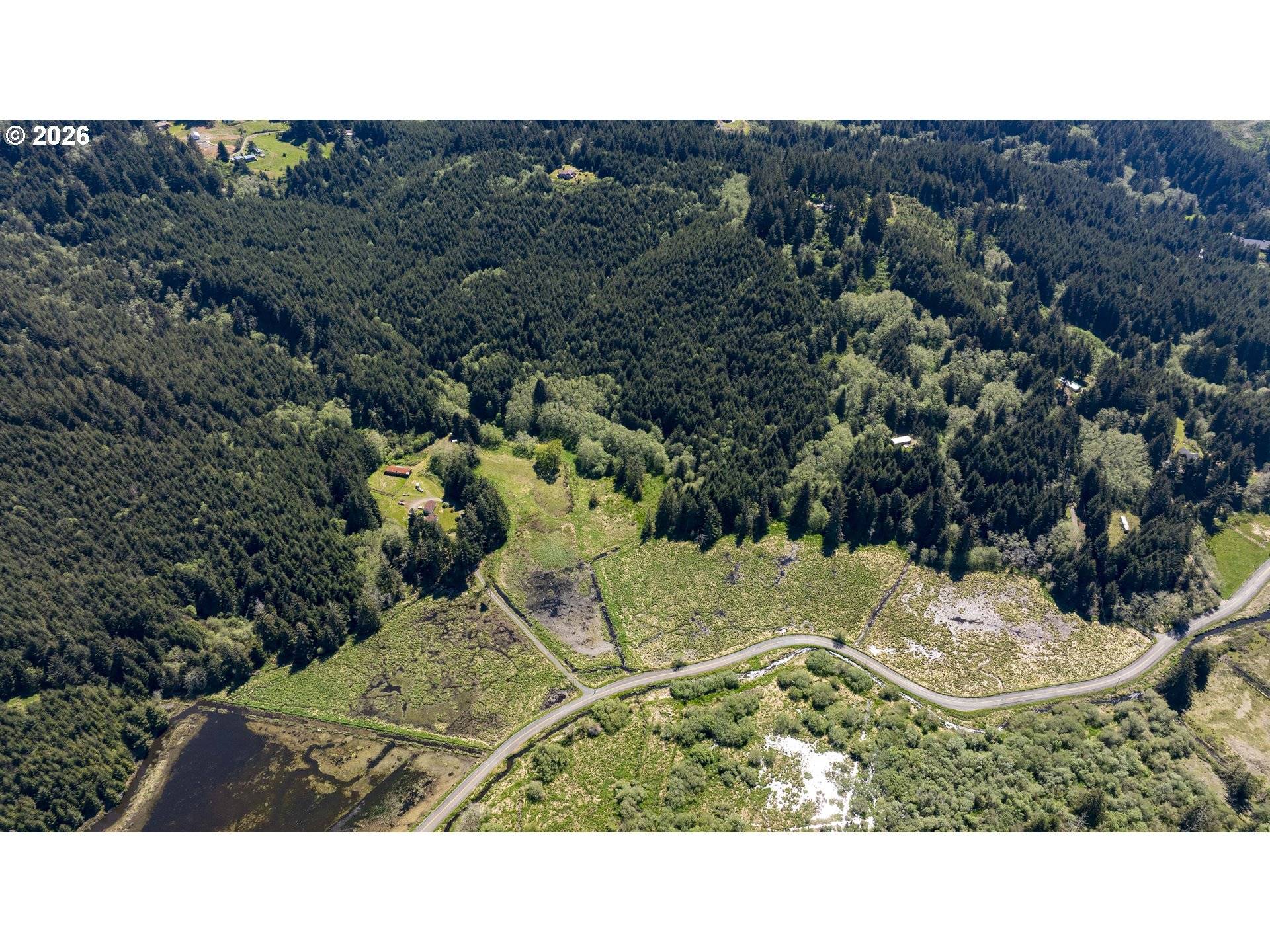 94010 North Way LN, North Bend, OR 97459
