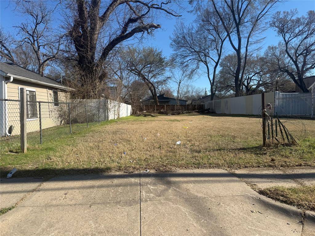 3926 Sidney Street, Dallas, TX 75210