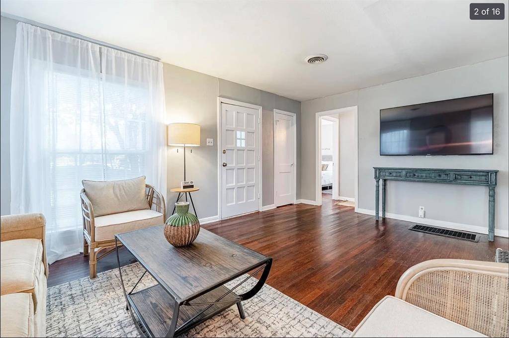 1201 W Alan Avenue, Carrollton, TX 75006