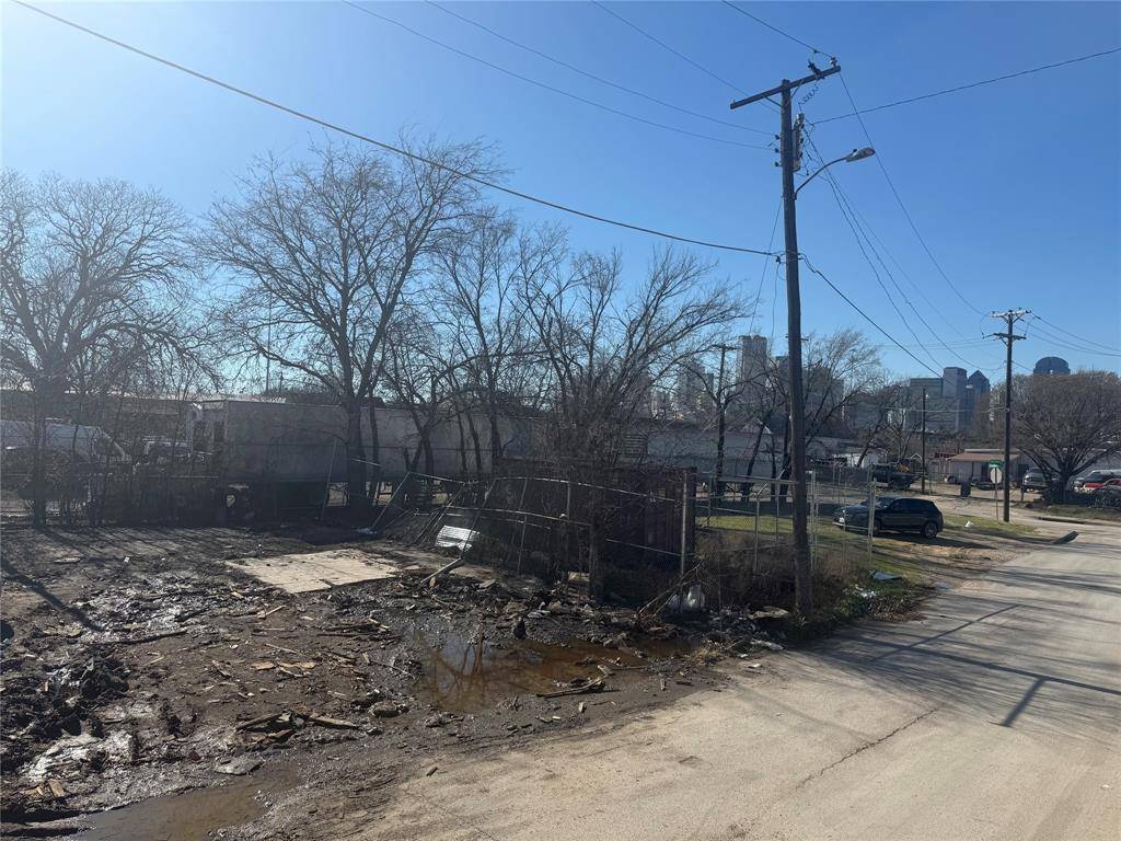 1807 S Malcolm X Boulevard, Dallas, TX 75226