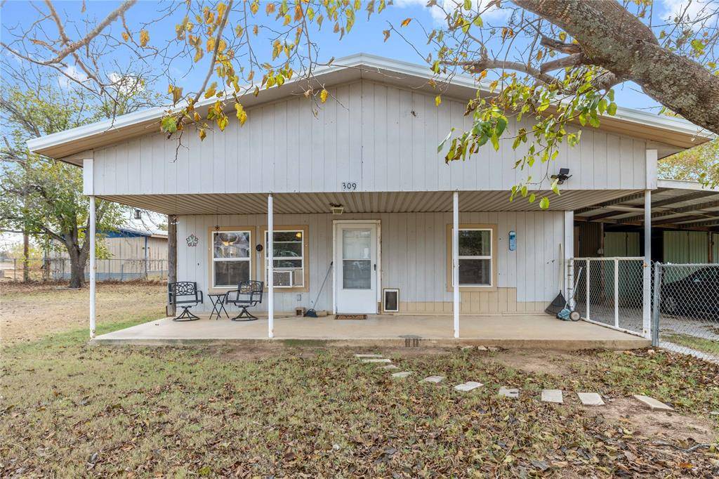 309 Goodwin, Bangs, TX 76823
