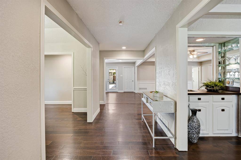 4609 Brentgate Drive, Arlington, TX 76017
