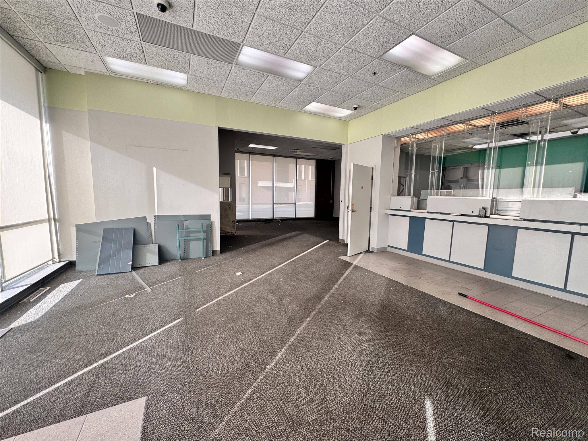 20800 Greenfield RD, Oak Park, MI 48237