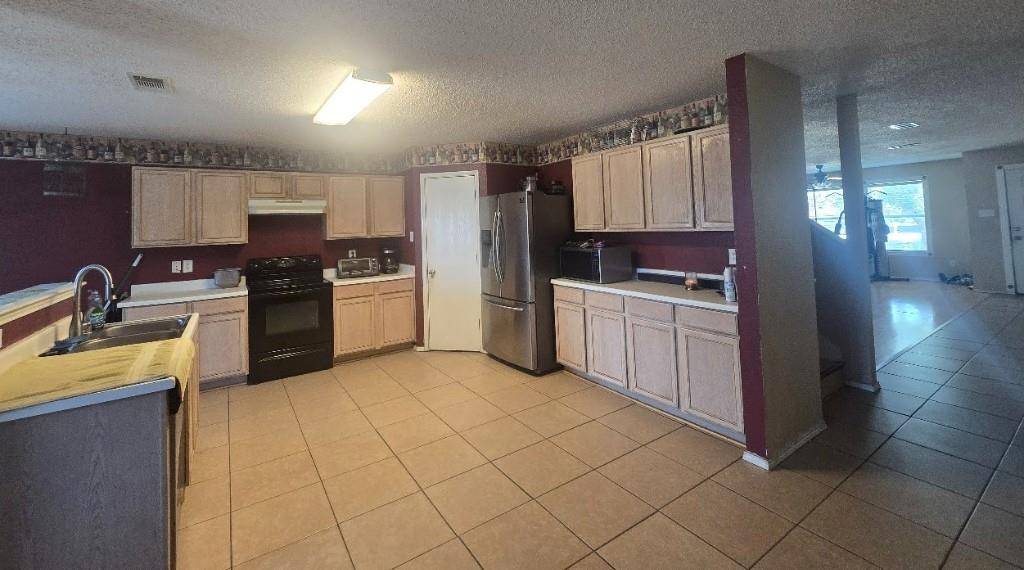 5333 Emmeryville Lane, Fort Worth, TX 76244