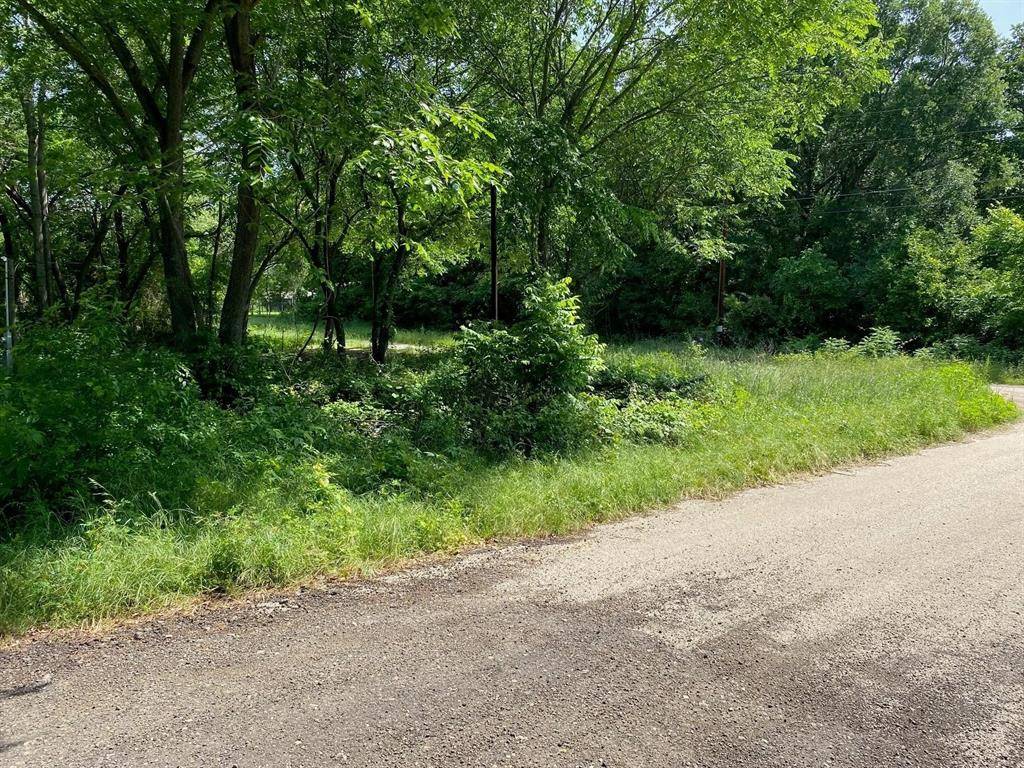 149 Lake Creek Drive, Mabank, TX 75156