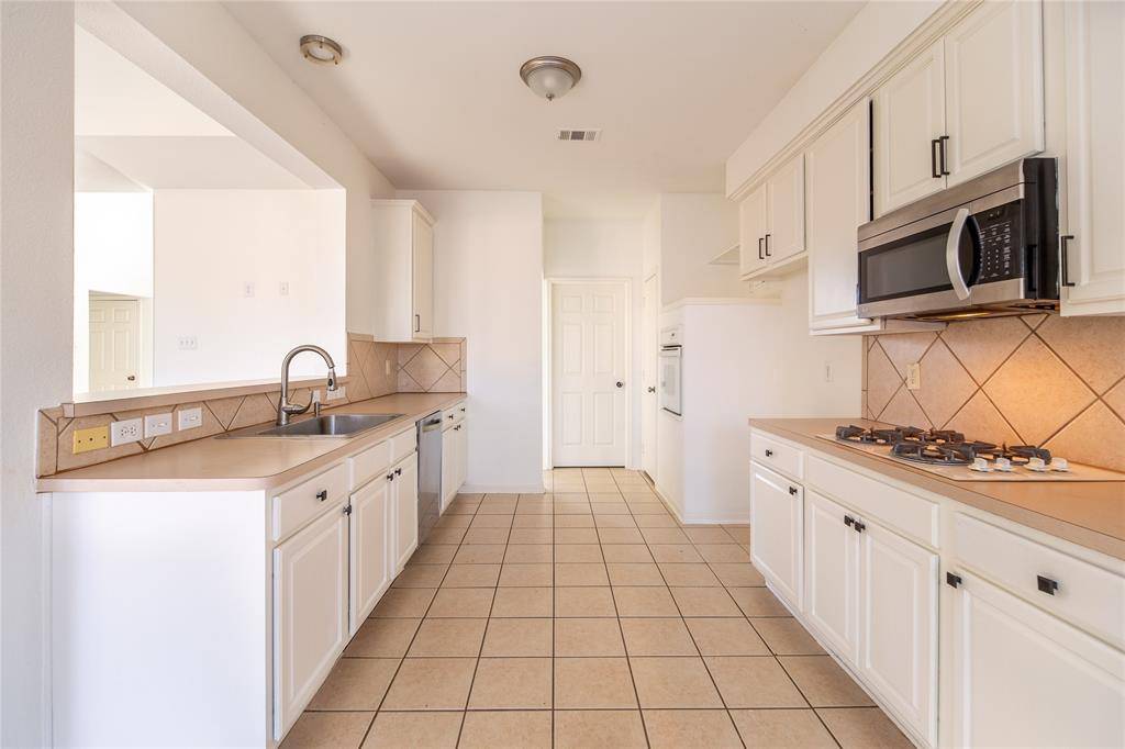 7914 Albany Drive, Rowlett, TX 75089