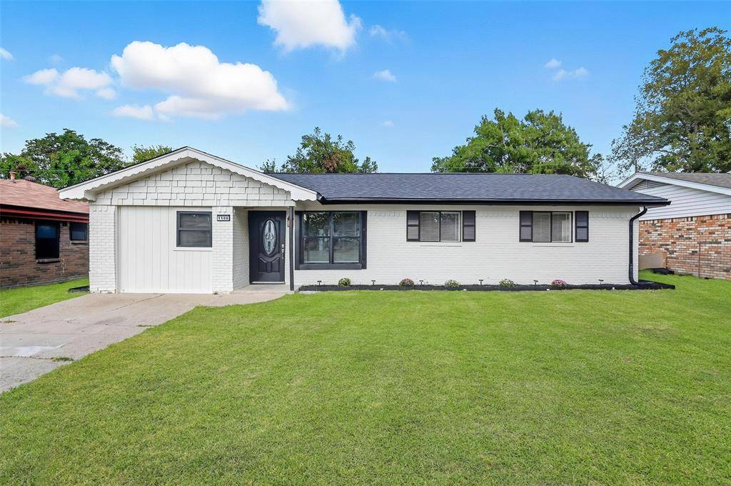 1106 Edgewood Street, Ennis, TX 75119