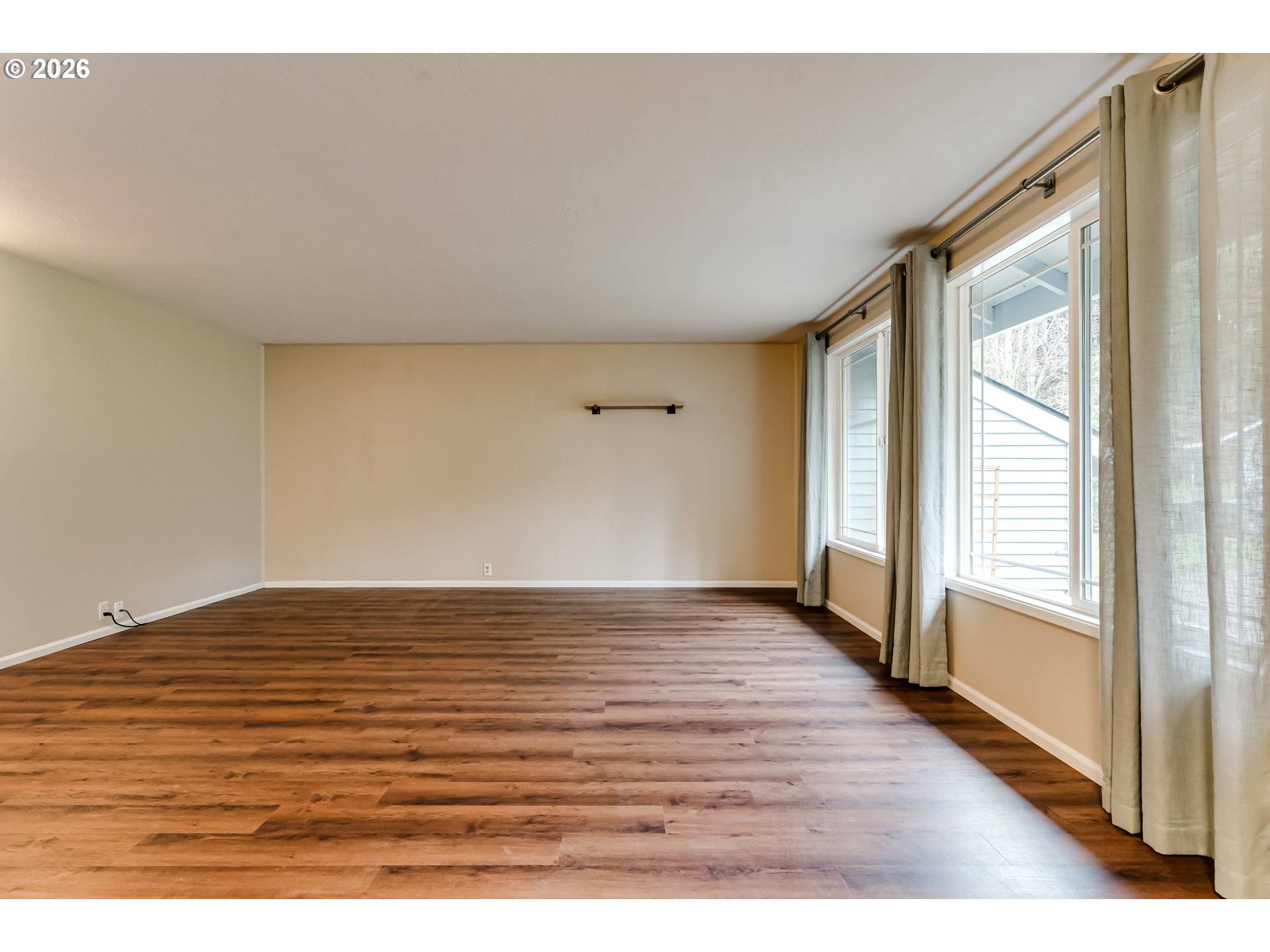 2665 E WILSHIRE DR, Eugene, OR 97405