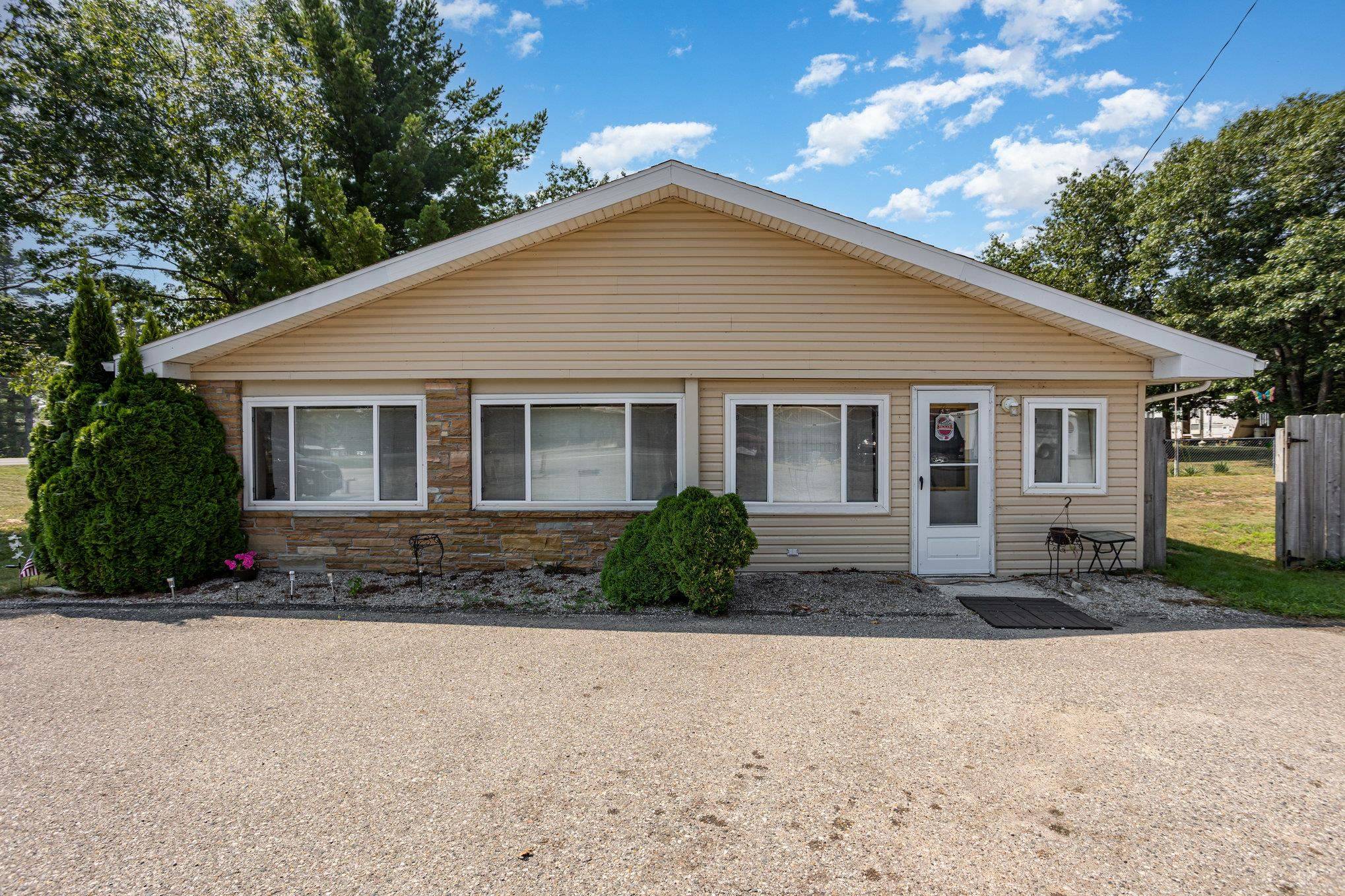 3511 N US-23, Au Sable Twp, MI 48750