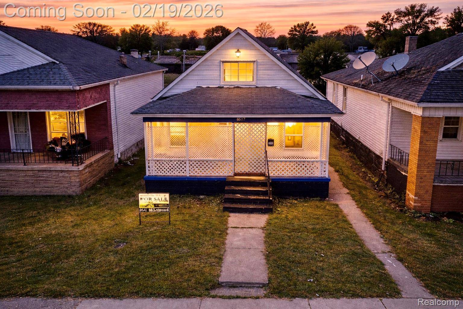 5151 Yemans ST, Hamtramck, MI 48212