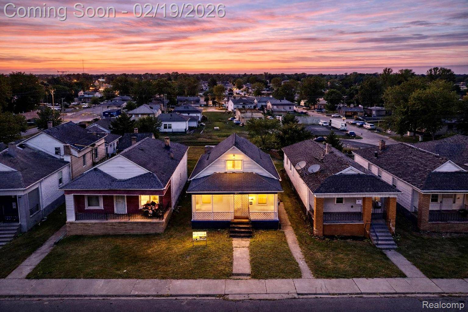 5151 Yemans ST, Hamtramck, MI 48212