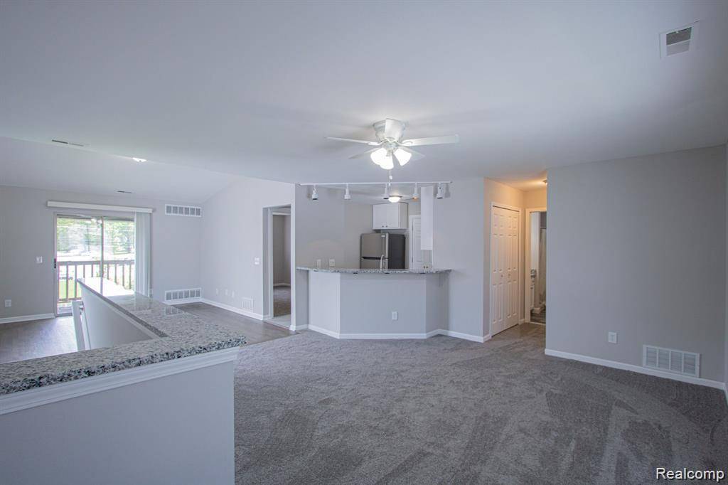 75 ROSEBUD LN, Mt. Clemens, MI 48043