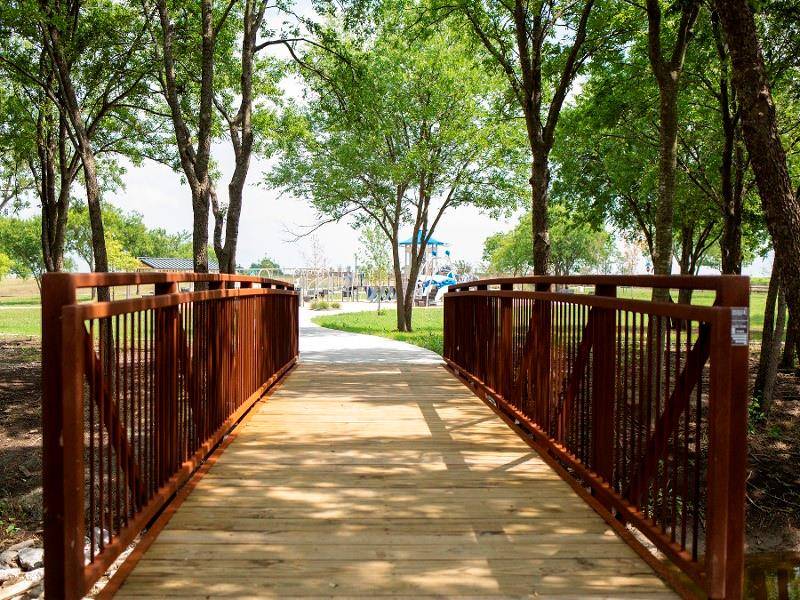 302 Alicia Court, Mansfield, TX 76063