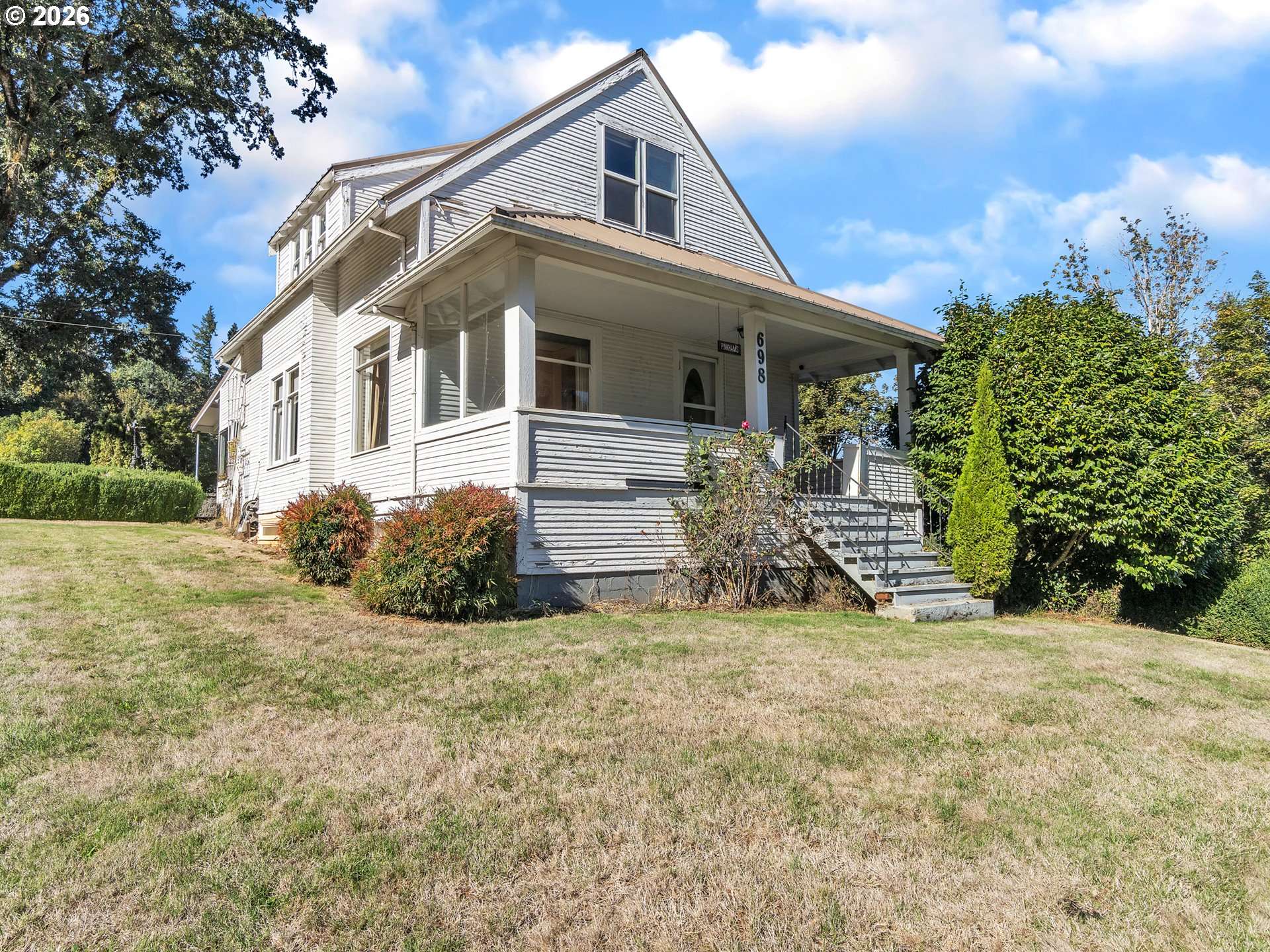 698 Grandview AVE, Scotts Mills, OR 97375