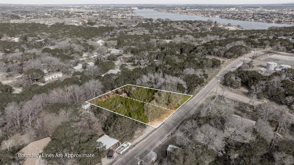 910 Scenic Drive, Granbury, TX 76048