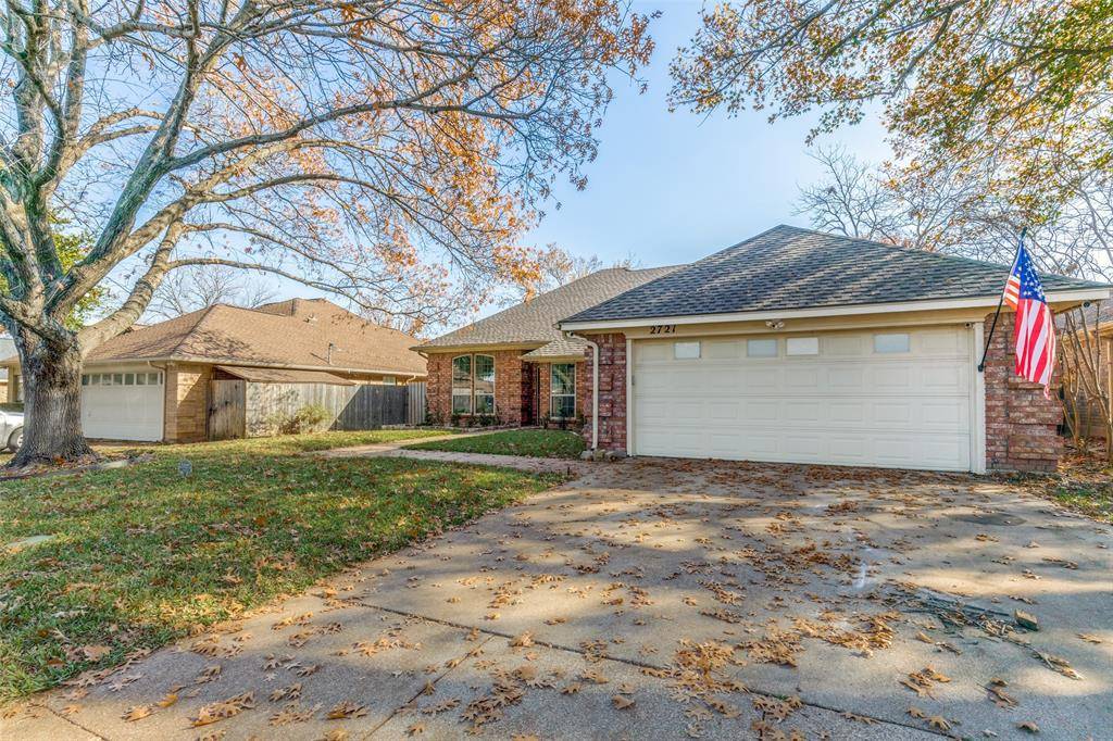 2721 Edinboro, Arlington, TX 76012