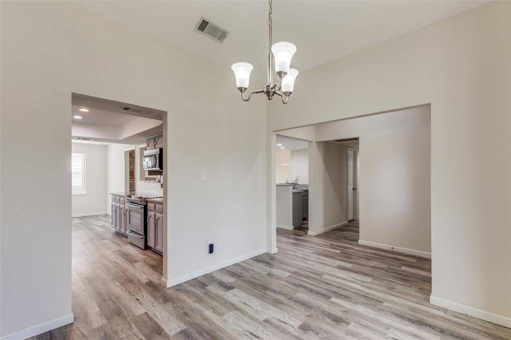 2721 Edinboro, Arlington, TX 76012