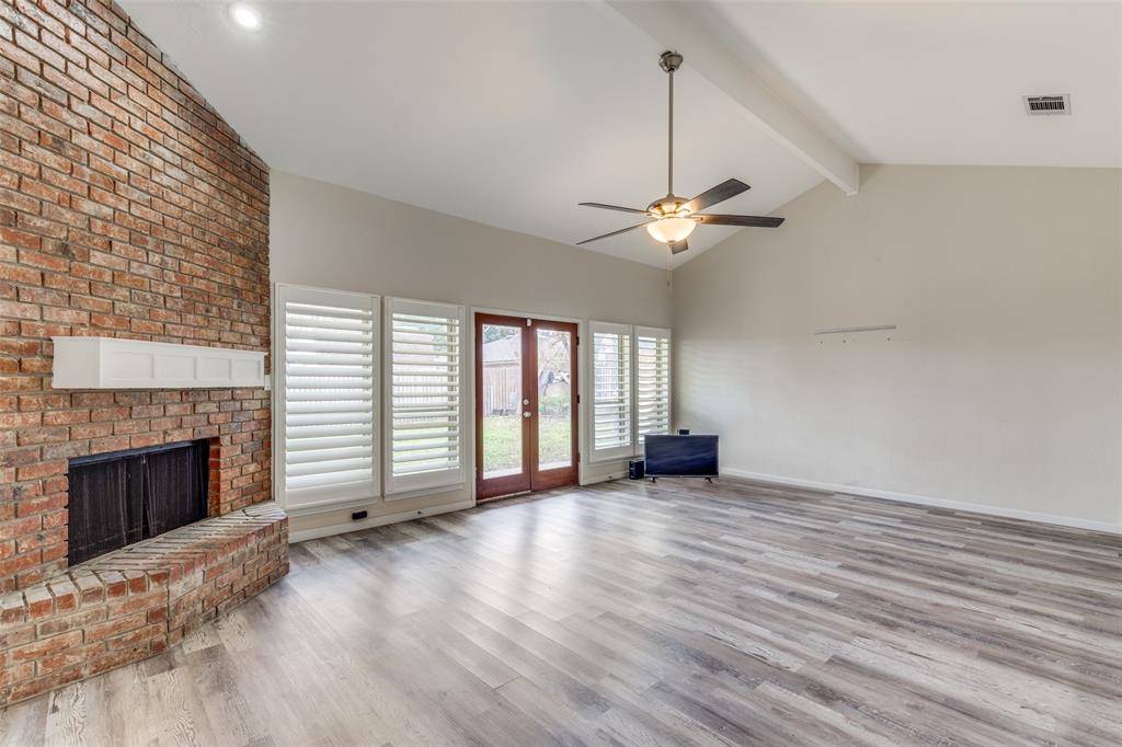 2721 Edinboro, Arlington, TX 76012