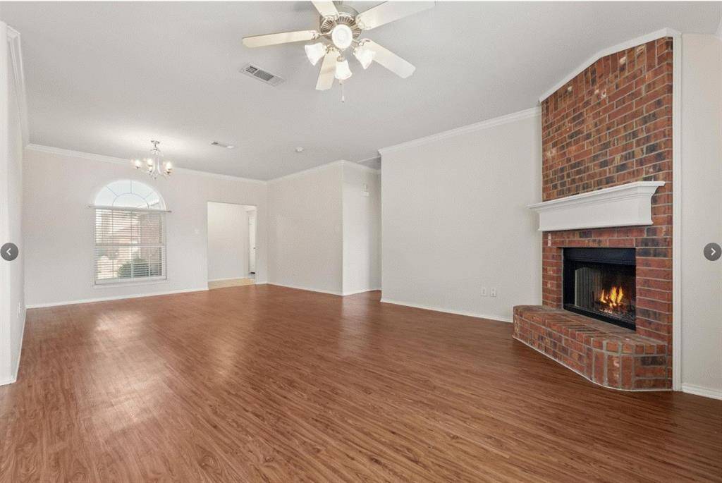 6930 Misty Meadow Lane, Arlington, TX 76002