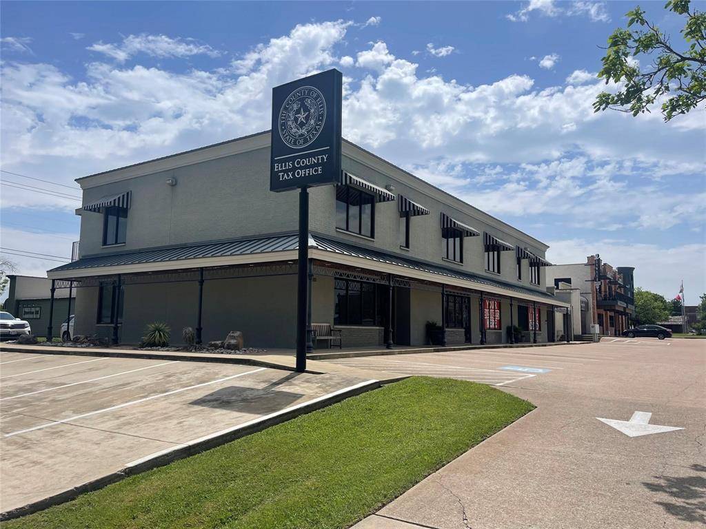 330 N 8th Street #106, Midlothian, TX 76065