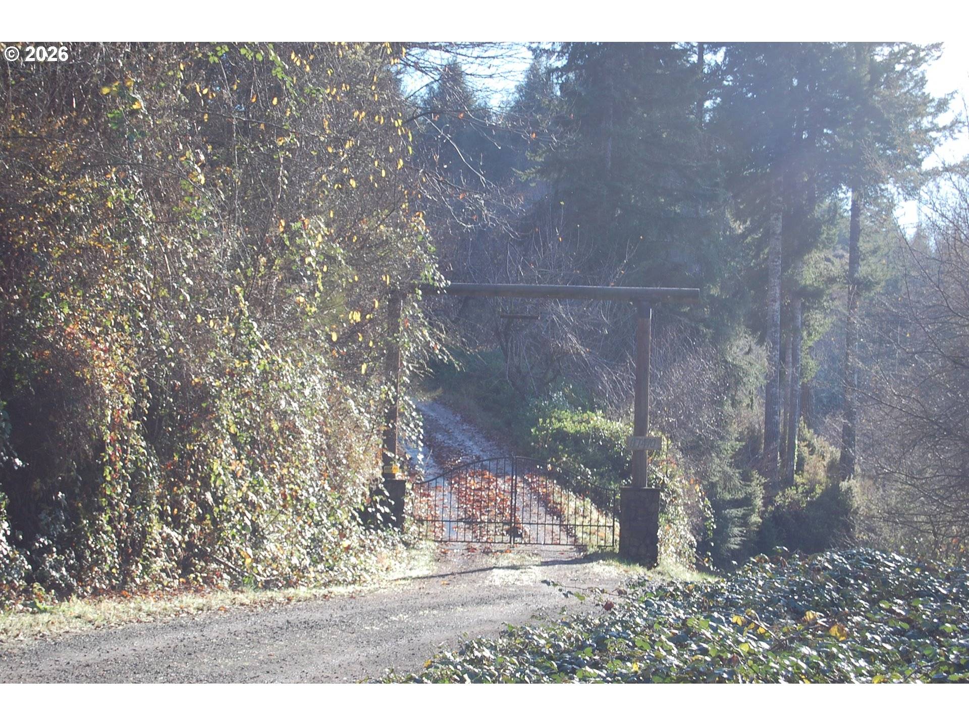 7470 MAPLE CREEK RD, Westlake, OR 97493