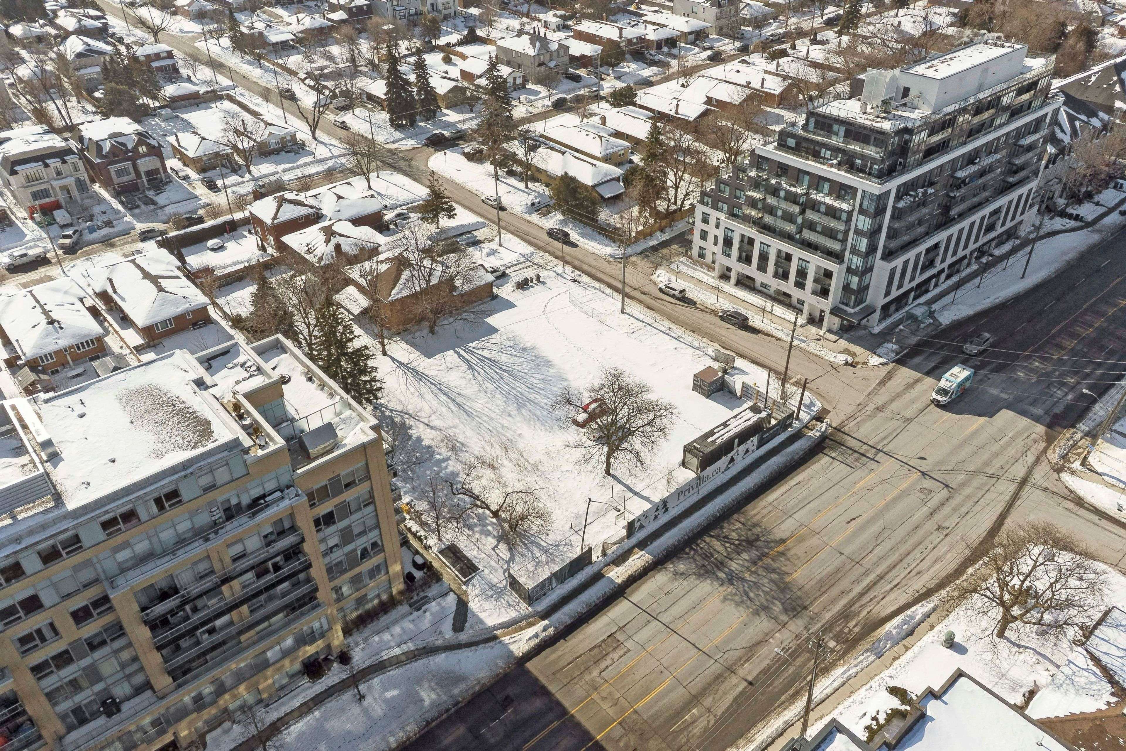 719 Sheppard AVE W, Toronto C06, ON M3H 2S7