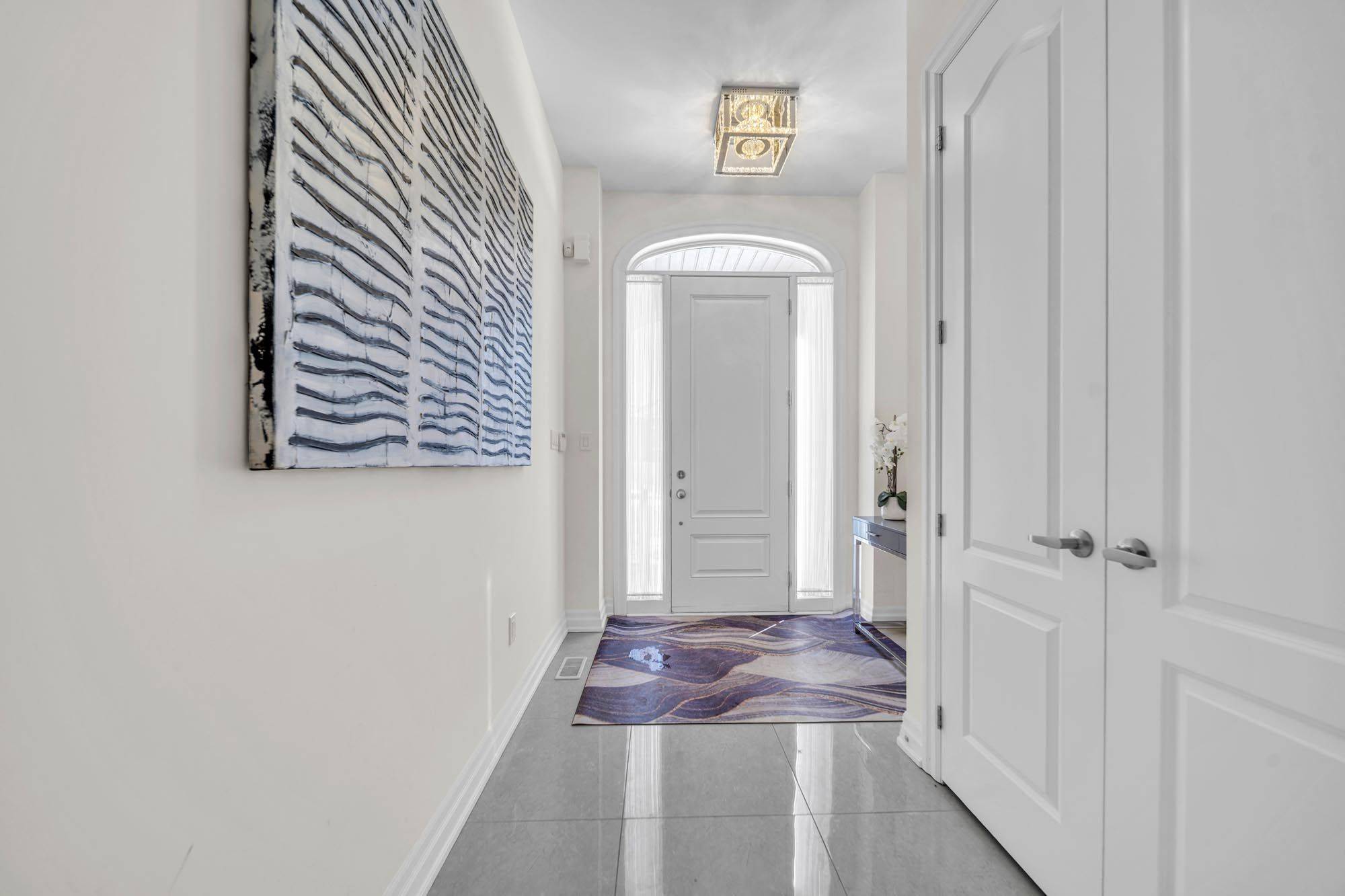 11 Botelho CIR, Aurora, ON L4G 3X2