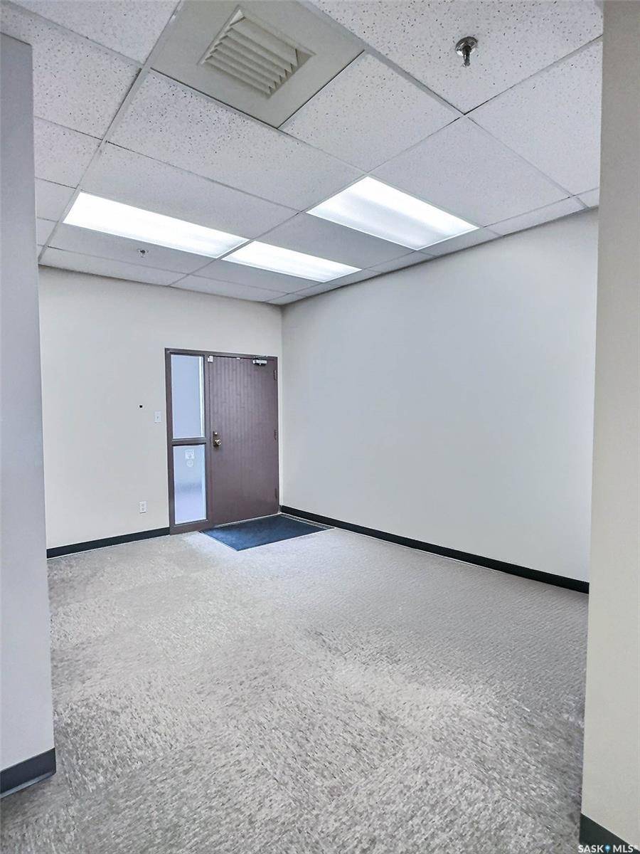 2805 6th AVENUE #202/203, Prince Albert, SK S6V 6Z6