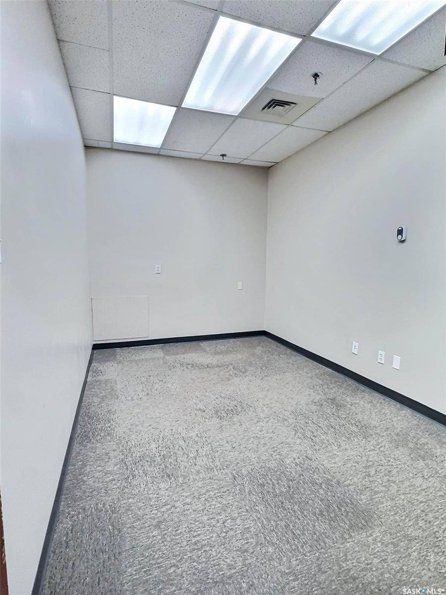 2805 6th AVENUE #202/203, Prince Albert, SK S6V 6Z6