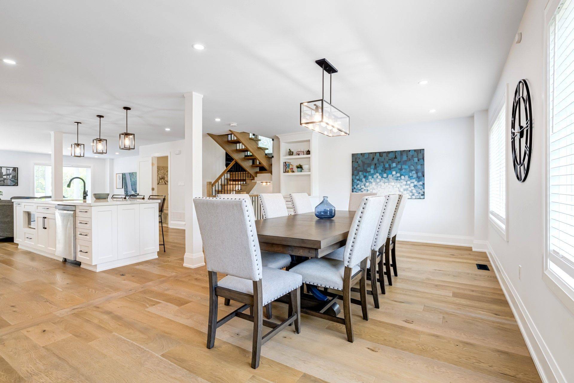 5199 Broughton CRES, Burlington, ON L7L 3C1