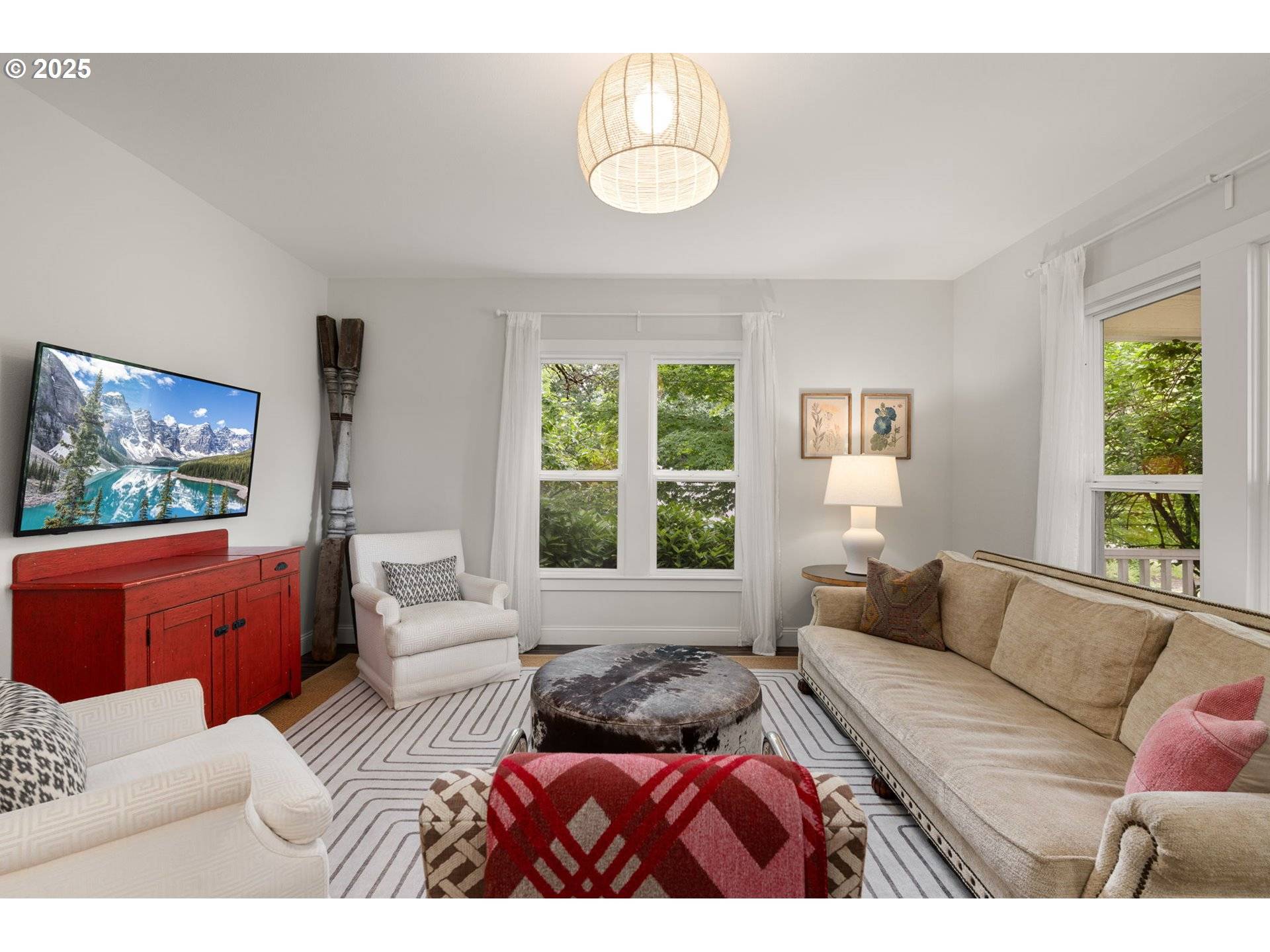 580 SW 9TH ST, Dundee, OR 97115